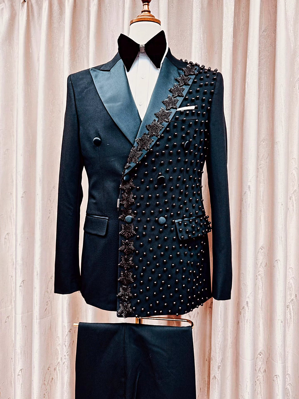 The Majestic Black 2-Piece Suit