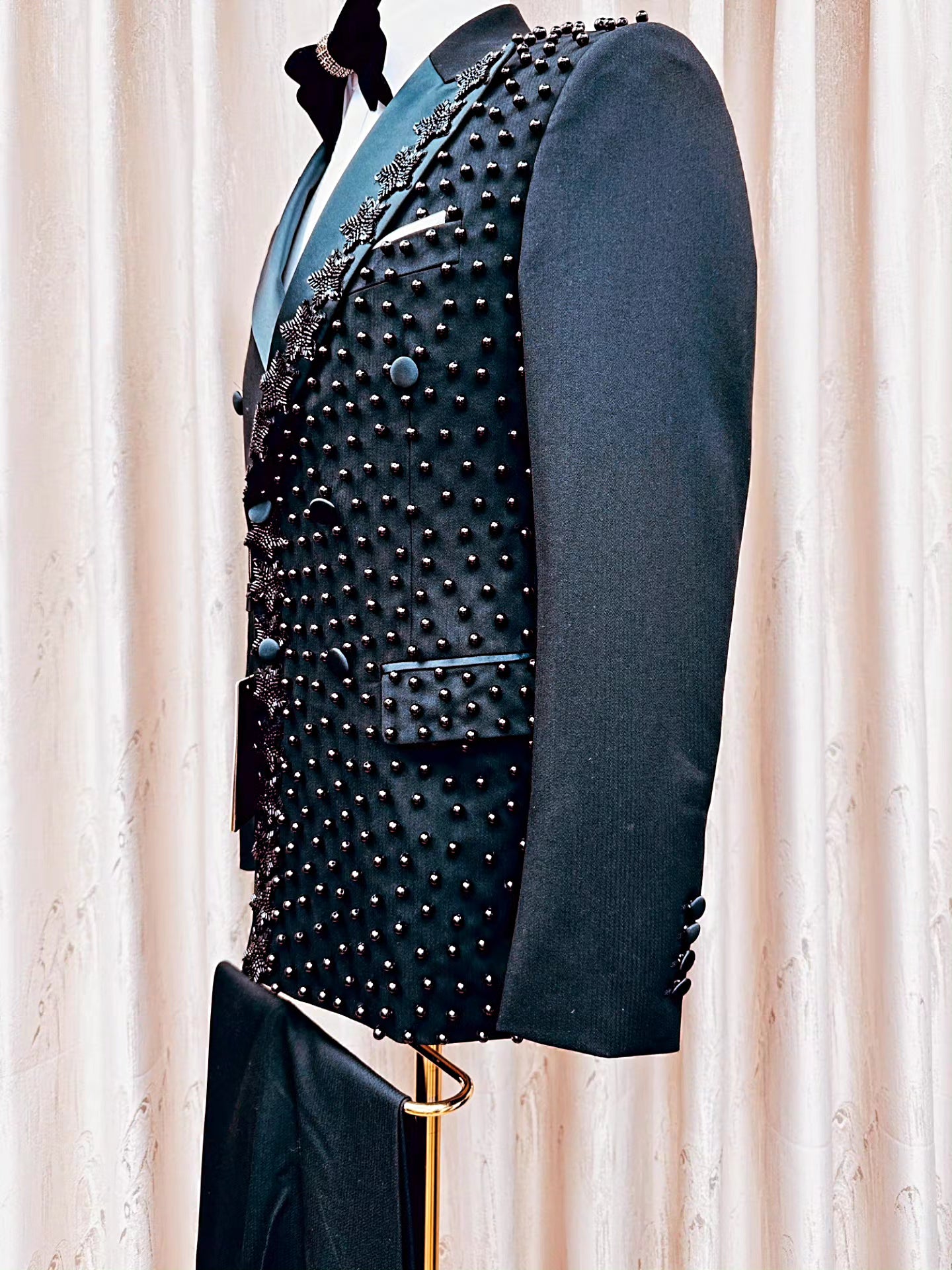 The Majestic Black 2-Piece Suit